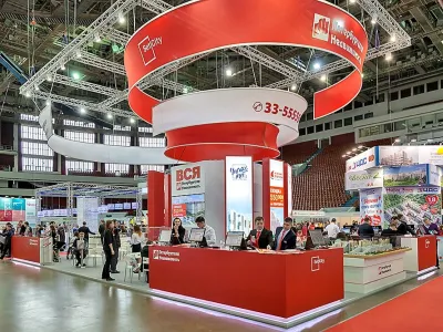 Выставочный стенд Петербургская недвижимость на выставке Жилищный проект, Санкт-Петербург, 2017 — фото 9