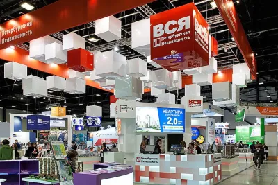 Выставочный стенд Петербургская недвижимость на выставке Ярмарка недвижимости, Санкт-Петербург, 2017 — фото 2