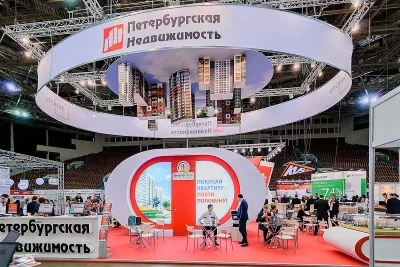 Выставочный стенд Петербургская Недвижимость на выставке Жилищный проект-, Санкт-Петербург, 2017 — фото 1