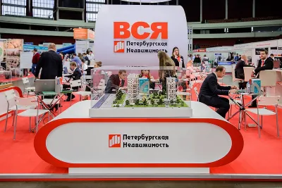 Выставочный стенд Петербургская Недвижимость на выставке Жилищный проект-, Санкт-Петербург, 2017 — фото 2