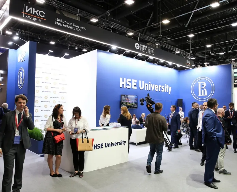Выставочный стенд HSE University на выставке ПМЭФ-, Санкт-Петербург, 2019 — фото 1