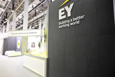 Выставочный стенд Биржа деловых контактов ERNST&YOUNG на выставке РИФ-, Сочи, 2019 — фото 23