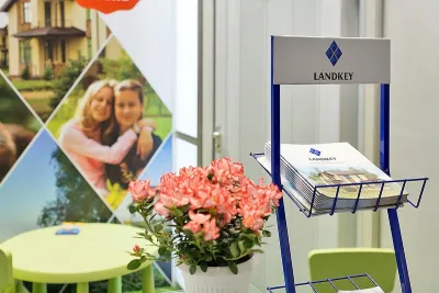 Выставочный стенд Landkey на выставке Ярмарка Недвижимости. Весна, Санкт-Петербург, 2018 — фото 5