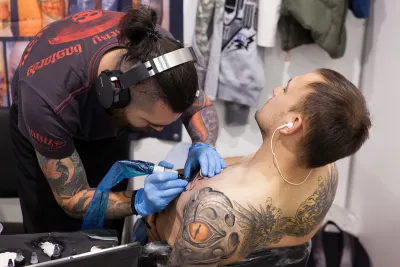 Выставочный стенд Экспозиция на выставке St. Petersburg Tattoo Week, Санкт-Петербург, 2016 — фото 15