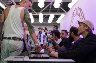 Выставочный стенд Экспозиция на выставке St. Petersburg Tattoo Week, Санкт-Петербург, 2016 — фото 17