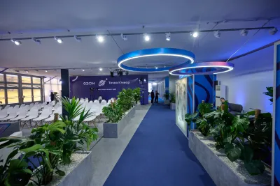 Выставочный стенд OZON Точка Юниор на выставке ПМЭФ 2024, Санкт-Петербург, 2024 — фото 5