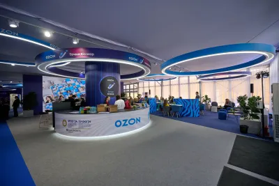 Выставочный стенд OZON Точка Юниор на выставке ПМЭФ - 2024, Санкт-Петербург, 2024 — фото 2