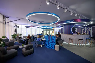 Выставочный стенд OZON Точка Юниор на выставке ПМЭФ - 2024, Санкт-Петербург, 2024 — фото 5