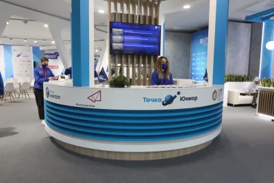 Выставочный стенд Точка Юниор на выставке ПМЭФ 2022, Санкт-Петербург, 2022 — фото 7