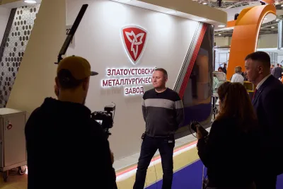 Выставочный стенд Златоустовский металлургический завод на выставке Металл-Экспо 2022, Москва, 2022 — фото 3