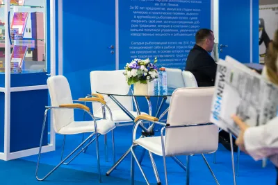 Выставочный стенд Рыболовецкий колхоз имени В.И. Ленина на выставке Seafood Expo Russia 2022, Санкт-Петербург, 2022 — фото 4