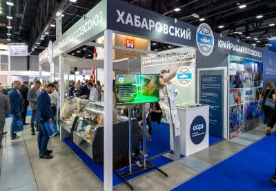 Выставочный стенд Рыболовецкий колхоз имени В.И. Ленина на выставке Seafood Expo Russia 2022, Санкт-Петербург, 2022 — фото 7